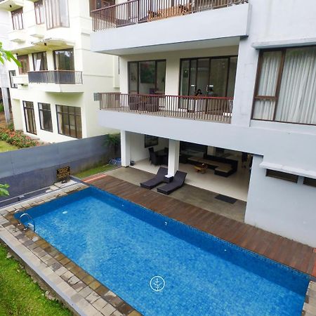 Hikari Hill View Villa 7 Bedrooms With A Private Swimming Pool And Billiard バンドゥン エクステリア 写真