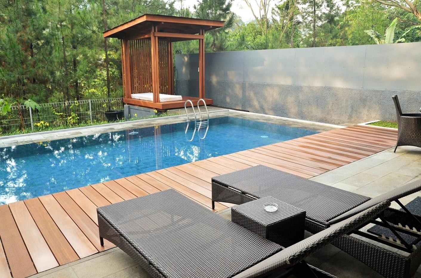 Hikari Hill View Villa 7 Bedrooms With A Private Swimming Pool And Billiard バンドゥン エクステリア 写真