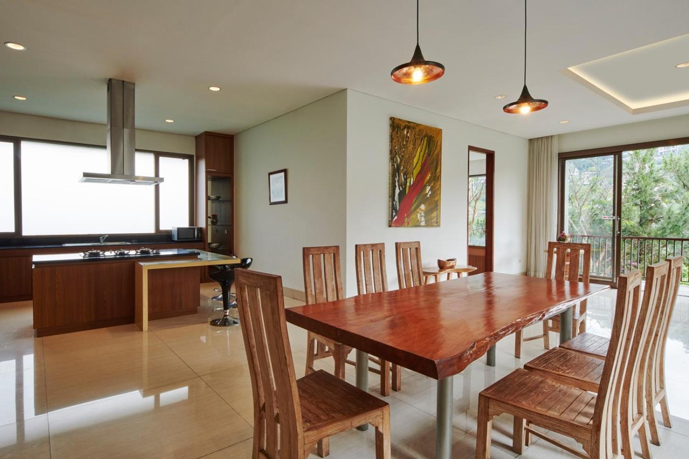 Hikari Hill View Villa 7 Bedrooms With A Private Swimming Pool And Billiard バンドゥン エクステリア 写真